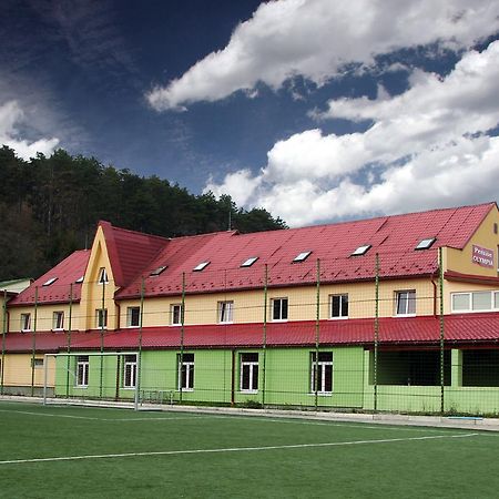 Penzion Olympia** Banská Bystrica Esterno foto