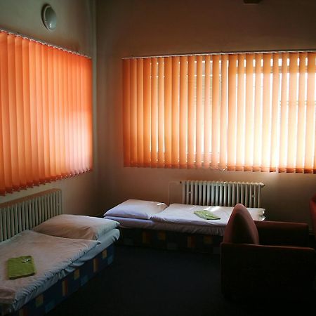 Penzion Olympia** Banská Bystrica Esterno foto