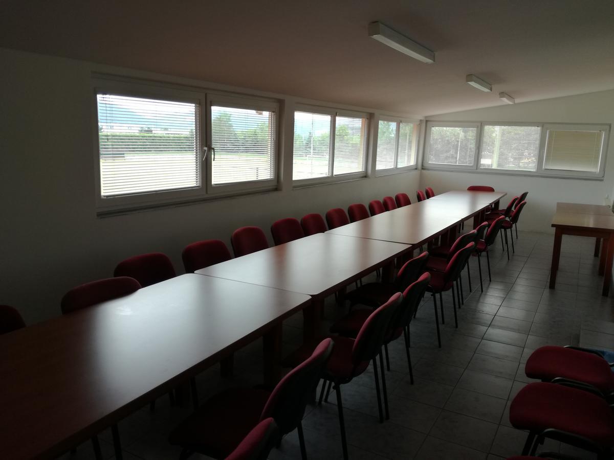 Penzion Olympia** Banská Bystrica Esterno foto